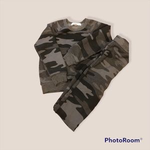 Camouflage two piece set